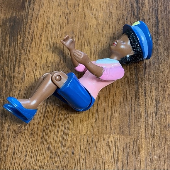 Fisher Price Loving Family Mail Lady Postal Carrier Worker Dream Doll house - Picture 11 of 12